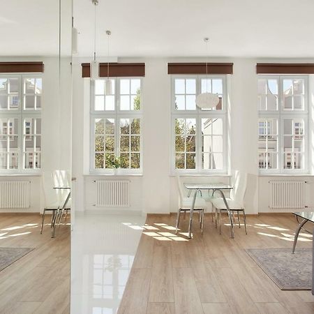 Viu Postcards From Gdansk Apartment ภายนอก รูปภาพ