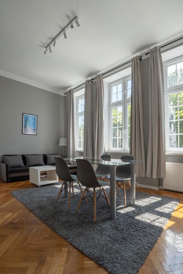 Viu Postcards From Gdansk Apartment ภายนอก รูปภาพ